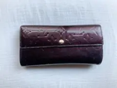 ルイヴィトン LOUIS VUITTON ヴェルニ 長財布 アマラント