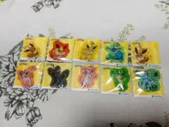 ポケモン アクリルキーホルダー ファミマ ブラッキー　イーブイ　ブイズ　10種類
