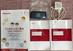 docomo ドコモ らくらくホン F-01M ネイビー 折りたたみ式携帯電話
