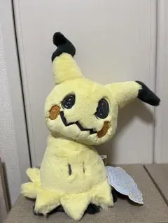 ポケモンセンター　ふわふわ抱きぬいぐるみ ミミッキュ Amazon.co.jp: ポケモンセンターオリジナル ふわふわ抱き