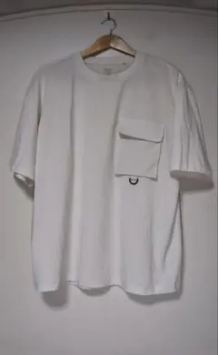 GU ホワイト Tシャツ 左胸ポケット付き