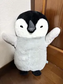 ペンギンのぬいぐるみ
