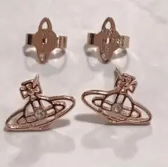 ヴィヴィアン オーブピアス ピンクゴールド