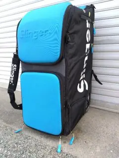 Slinger テニスバッグ 大型 青/黒 キャリー付き Slinger テニスバッグ 大型 青/黒 キャリー付き Slinger Bag