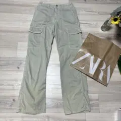 ZARA ベージュ カーゴパンツ