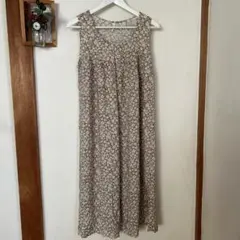 【新品未使用】ブラウン小花柄ノースリーブロングワンピース