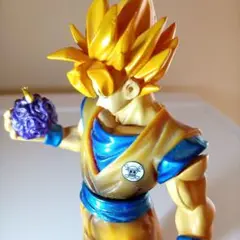 【ワンピース　コラボ】ドラゴンボール 超サイヤ人　フィギュア