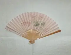 扇子　淡いピンク地に花柄