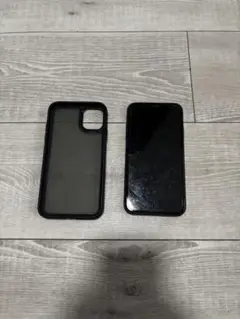 iPhone 11 ケース付き　64GB