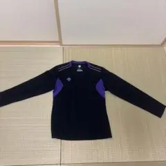 バレーボール 長袖シャツ 黒と紫