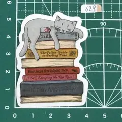 防水ステッカー 猫と本 積み重ねデザイン