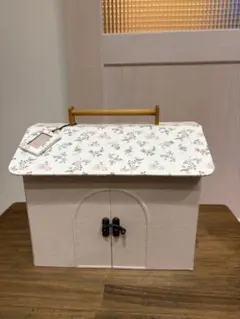 ハウス型ドールクローゼット