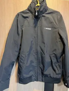 TOMY HILFIGER ブラック ナイロンジャケット