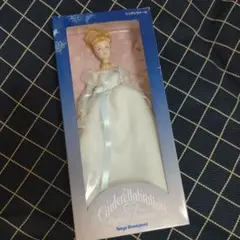 美品　ディズニーランド期間限定イベントシンデレラブレーション　シンデレラドール