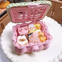 どつぶつたちのピクニックバスケット♪