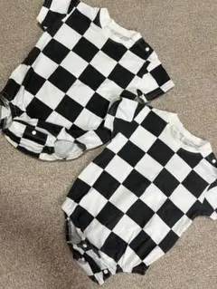 白黒チェックロンパース2枚セット　双子服