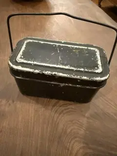 ヴィンテージ金属ボックス