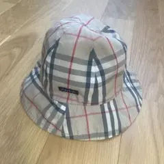 Burberryチェック柄・無地ハットリバーシブル