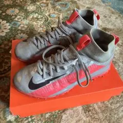 NIKEマーキュリアル