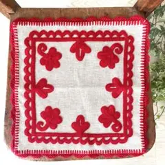 手仕事/手刺繍/暮らしの刺繍/赤/ハンガリー/ハンドメイド/刺繍布