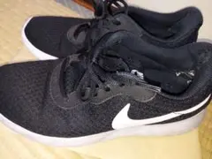 NIKE TANJUN/ウィメンズタンジュン24.0cm ブラック