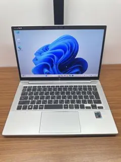 2. HP EliteBook 830 G8 i5-1135G7 8Gb 256