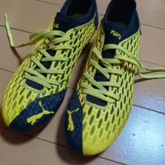 23センチ Puma Future イエロー/ブラック スパイクシューズ