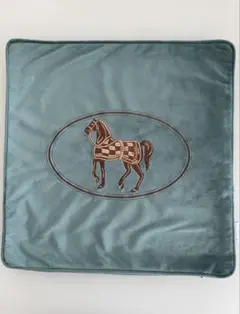 馬の刺繍 クッションカバー 青緑色　サイズ45×45