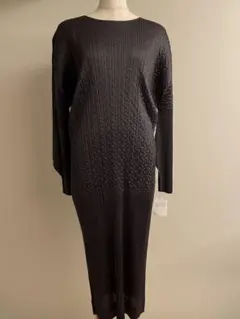 【新品未使用】Pleats Please ケーブルスティッチ ワンピース