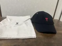ami 黒キャップ 赤刺繍ロゴ 保管袋付き