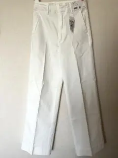 【新品・未使用・タグ付】【UNIQLO】ワイドトラウザージーンズSサイズ