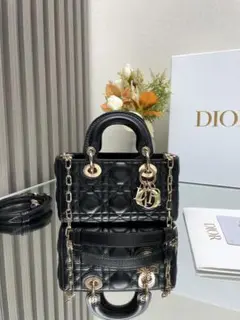 Dior ブラックレザー ショルダーバッグ