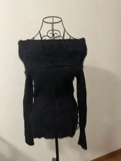 オフショルダーリブニット黒