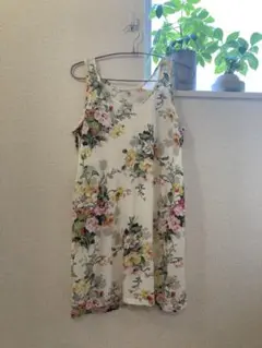antiquaタンクトップ