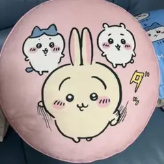 ちいかわ かわいいキャラクターの円形クッション