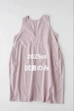 希少カラー❗️2025SSネストローブ 超撥水バックVネックノースリーブワンピース