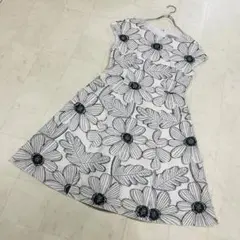 マーレンダム 花柄刺繍ノースリーブワンピースサイズ42