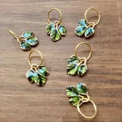 Item thumbnail for item dbe71217-5d38-45ba-af81-27502a34fc2b