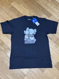 ユニクロ　メンズ　カウズ　アメリカ　Tシャツ