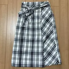 Item thumbnail for item 7340fd5b-3371-4afc-8566-df09009f037a