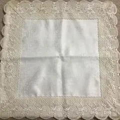 レース　クッションカバー　おまけ付き