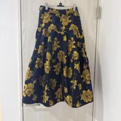 RANDA ティアードジャガードスカート ネイビー花柄