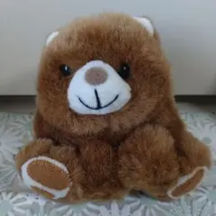 茶色のクマのぬいぐるみ