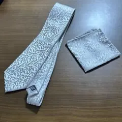 【早い者勝ちセール】ネクタイ & ポケットチーフ セット 結婚式 スーツ