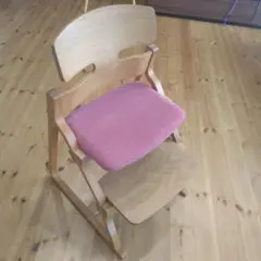 UPRIGHT 木製学習椅子 ピンククッション