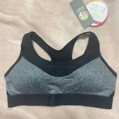 【新品タグ付き】チュチュアンナ スポーツ ブラ ノンワイヤー ヨガ ジム