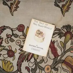 ティギーおばさんのおはなし　絵本　英語　洋書　イギリス製　ピーターラビット