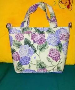 紫陽花　前面ポケット付きトートバッグ　ポーチ付き　花柄　バッグ　アジサイ