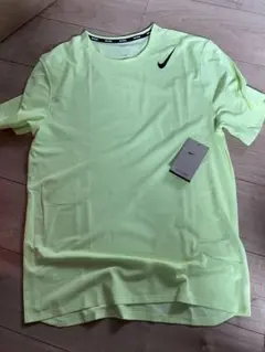 新品　ナイキ　エアロスイフト　ランニングTシャツ