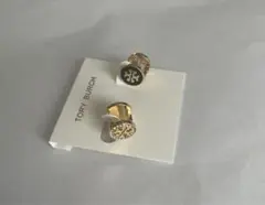 N11029BGトリーバーチ　フープピアス　リバーシブル　ブラック&ゴールド色
